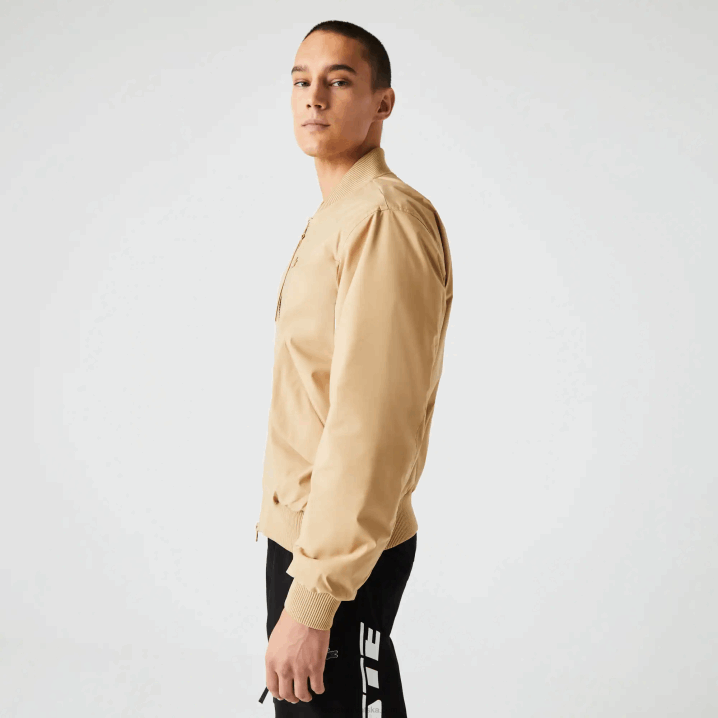 bež 02s 6H4B1243 muškarci Lacoste izolirana podstavljena bomber jakna