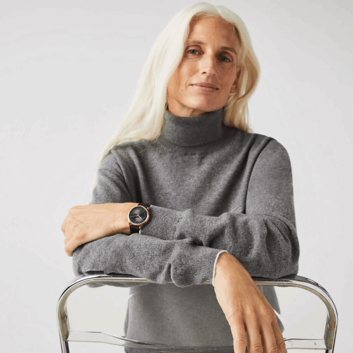 crna 000 6H4B2924 žene Lacoste Club sat s 3 kazaljke - crni s kožnim remenom